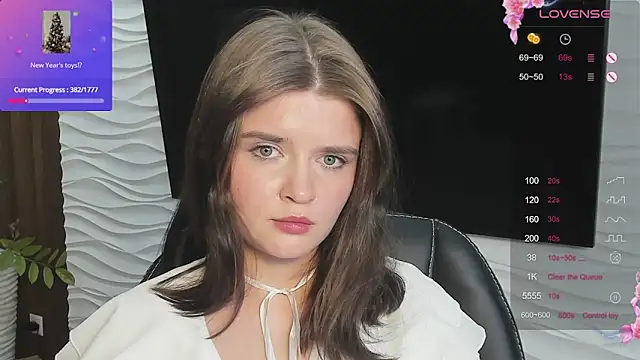 LanaTreades live sex cam