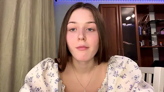 Adel_strongwoman's cam snapshot