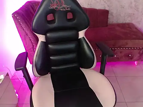 Aylanny_m's cam snapshot