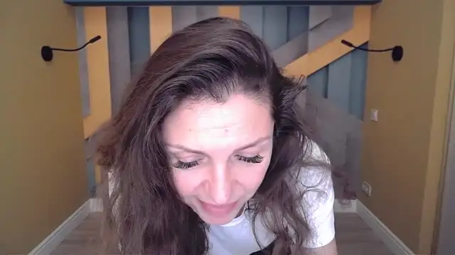 EllaLong's cam snapshot