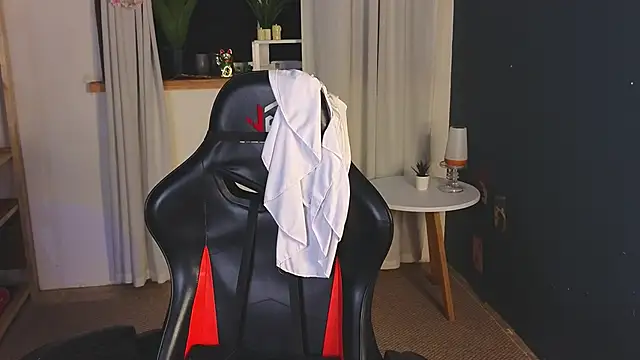 too_sexxxy's cam snapshot