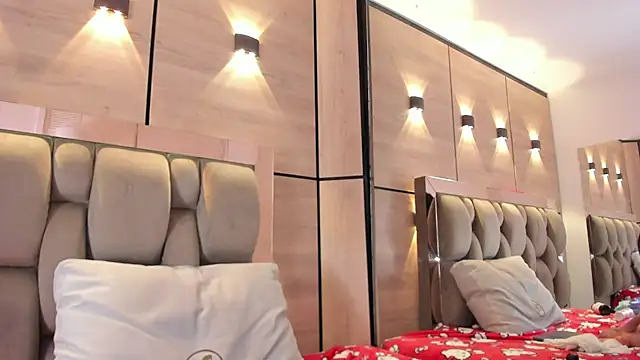 karol_lewiss's cam snapshot