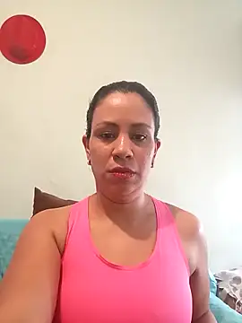 LeilaTaylor's cam snapshot