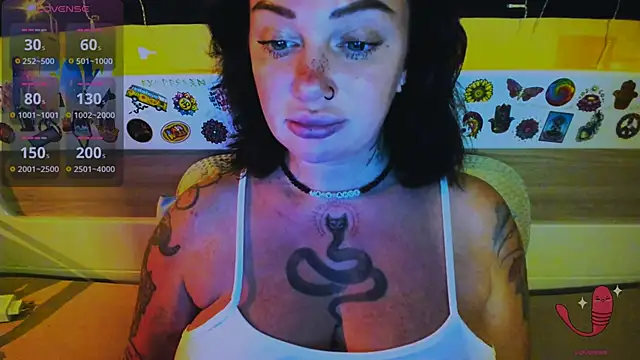 EllieOz's cam snapshot