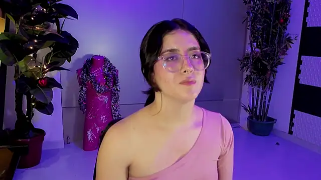 LiLLiAnderson's cam snapshot