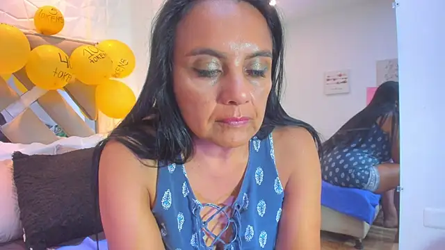 raquell_moore's cam snapshot