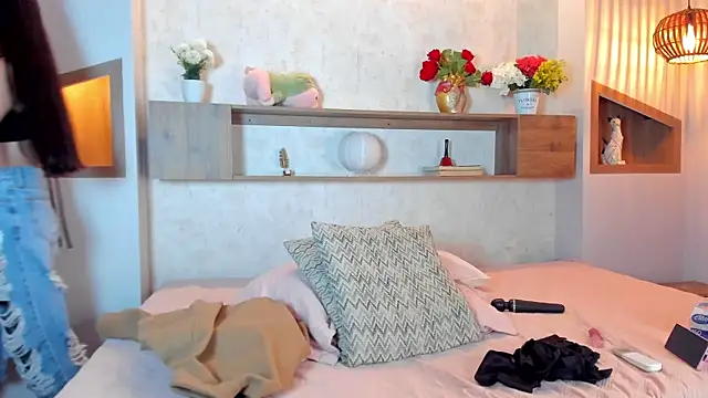 Emilly_Beaumont's cam snapshot