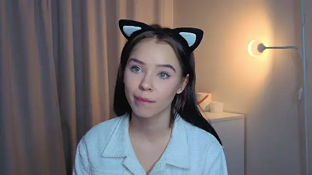 slyshypie's cam snapshot