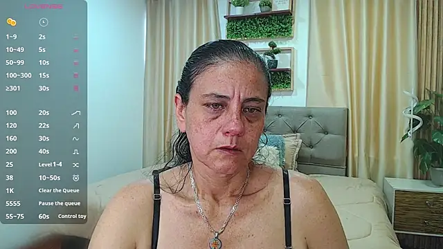 sasi_luna's cam snapshot