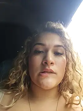 Sara_smiiith211 live sex cam