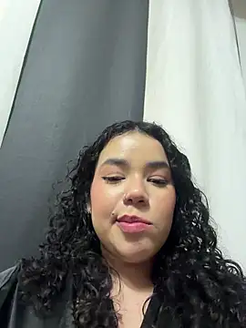 krisstenSantos live sex cam