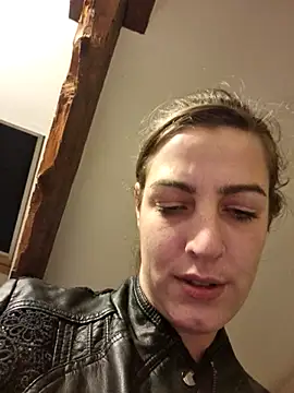 LoLa-69-X live sex cam