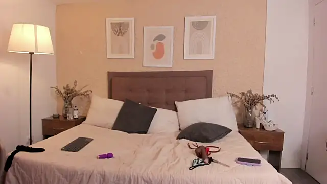 Antonella_Barone live sex cam