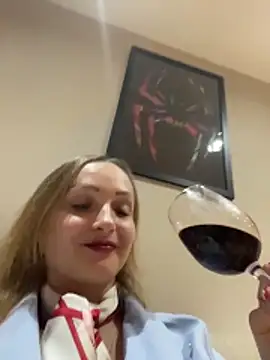 SneakyDomina_Tattii live sex cam