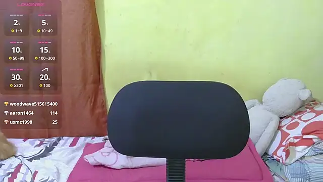 HornyAsian4uxx's cam snapshot