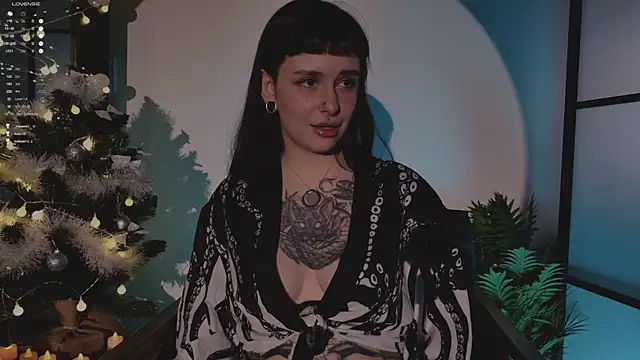 MichaellaMoon live sex cam