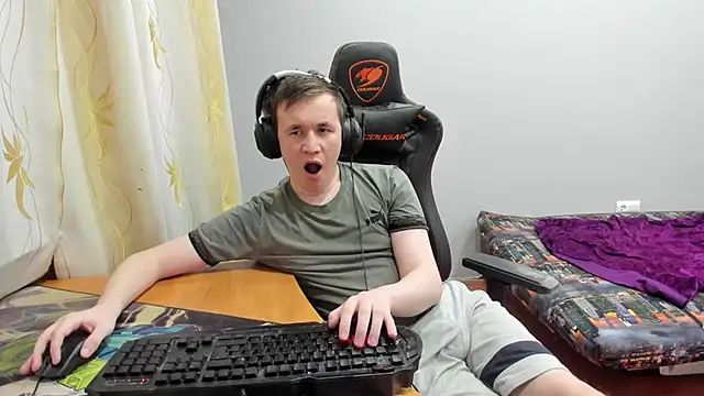 iliaskrislove live sex cam