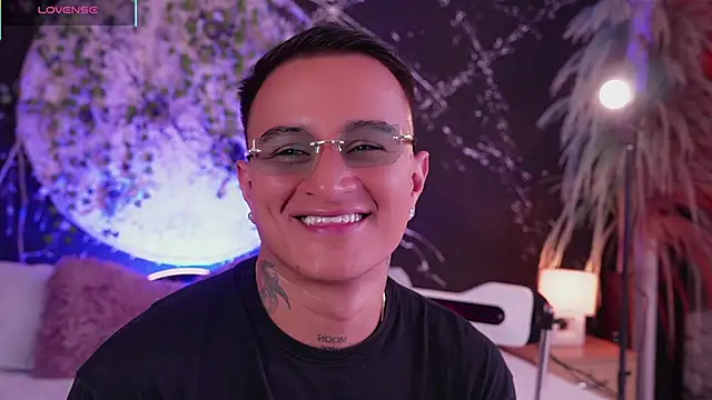 LiamDeep live sex cam