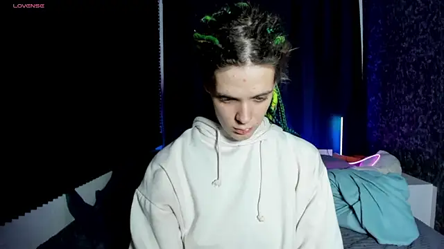 KIKI_Krash live sex cam