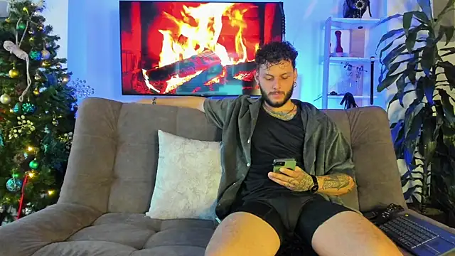 Twisted_Fantasy live sex cam