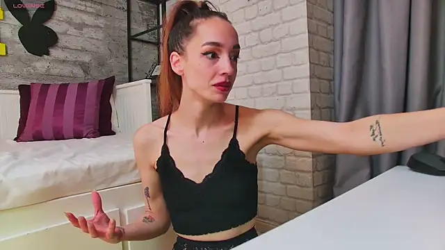 LolaVixxxen live sex cam