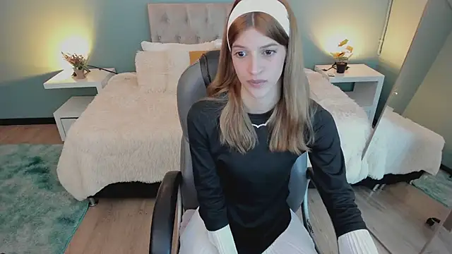 Nora_Vennucci live sex cam