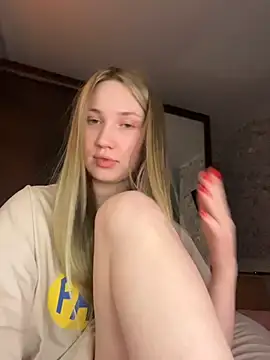 ChloeMillerMeow's cam snapshot