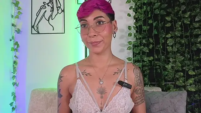 MiaMorgan_'s cam snapshot