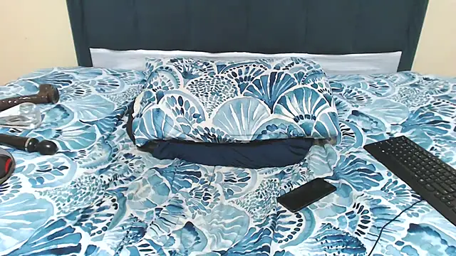 kittykhloe22's cam snapshot