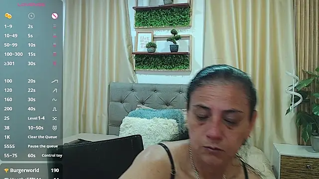 sasi_luna's cam snapshot