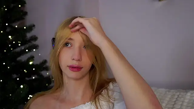 SunnivaCovil's cam snapshot