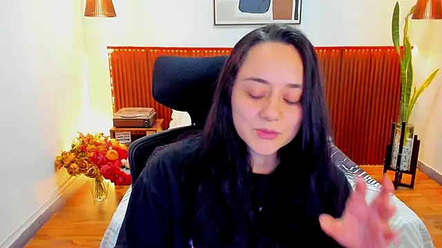 KatherineBond's cam snapshot