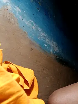 AparnaBoudi's cam snapshot