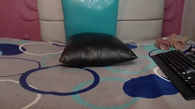 Cailing_Zu's cam snapshot