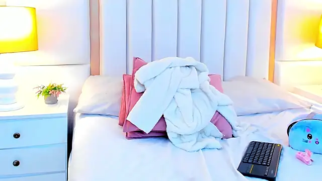 LaylaaDoll's cam snapshot