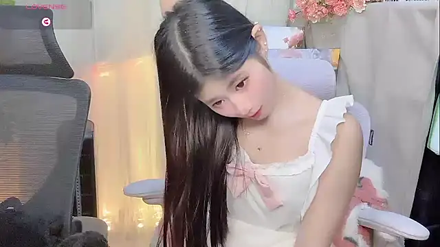 Yvonne-07's cam snapshot