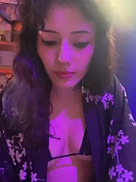 LiliJones_'s cam snapshot