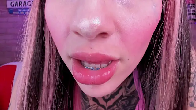 miss___angel's cam snapshot