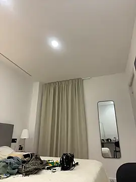 Ninabigtitied's cam snapshot