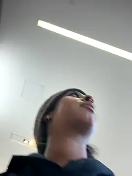 Your_Paris's cam snapshot