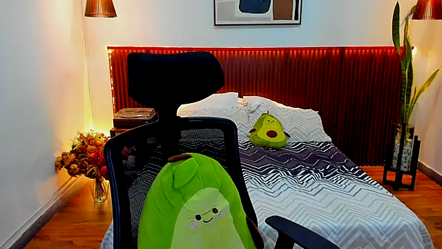 KatherineBond's cam snapshot