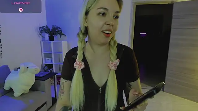 SpecterGirl's cam snapshot