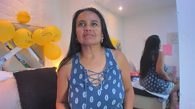 raquell_moore's cam snapshot