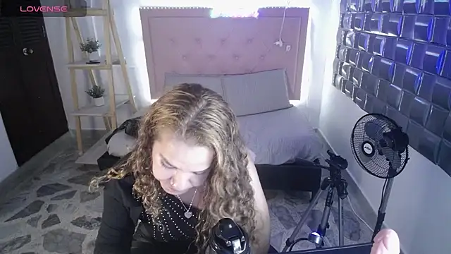 Dulce__Lovee's cam snapshot