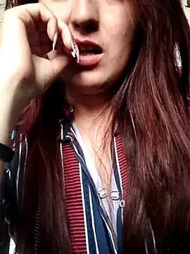 Alyah_1-2's cam snapshot