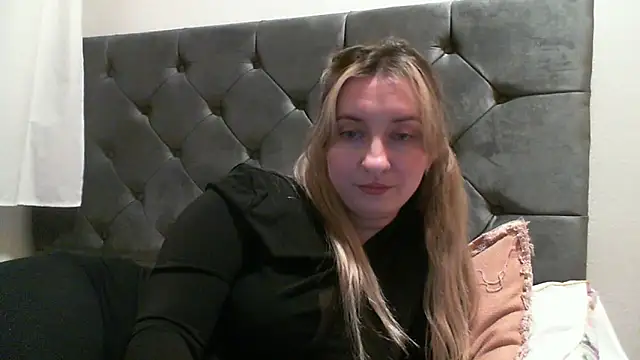 SusanCurt's cam snapshot