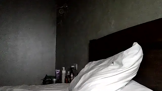 JulianaGold1's cam snapshot