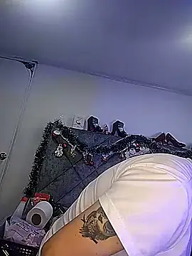 Shantey_Laurent's cam snapshot