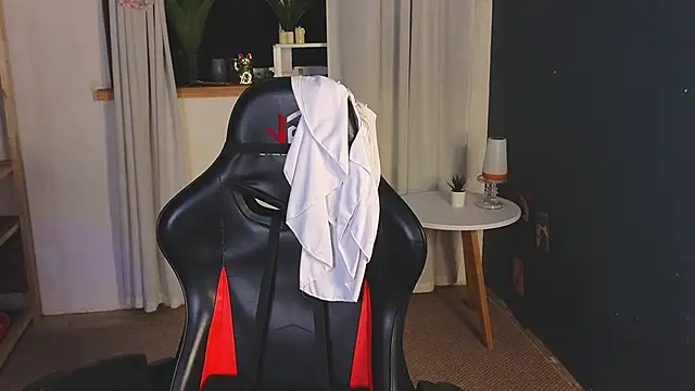 too_sexxxy's cam snapshot