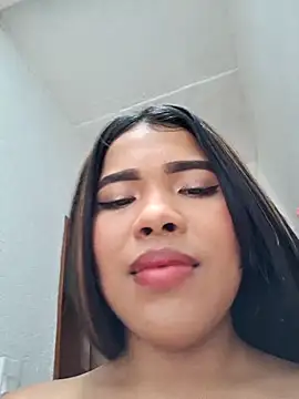 Michell_em's cam snapshot